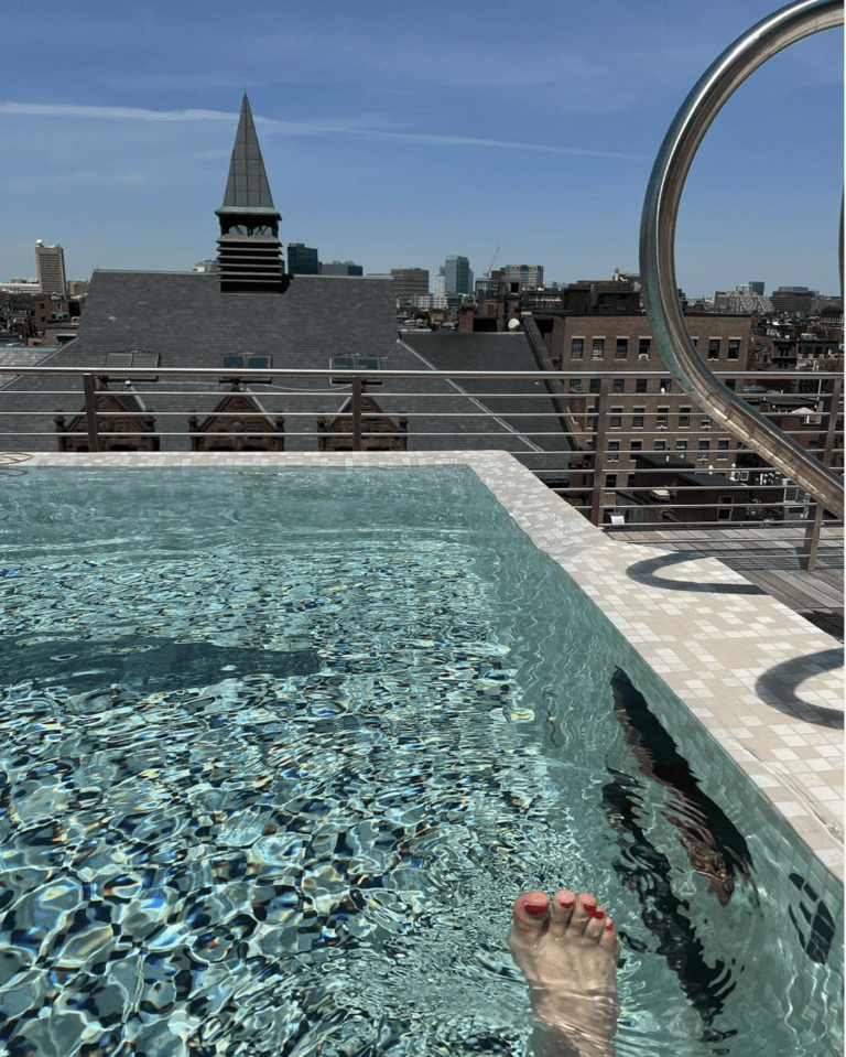 Visualize a pool on my roof deck
